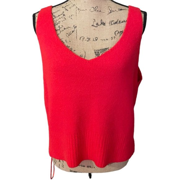 A New Day Sweater Crop Tank‎ - Picture 2 of 6